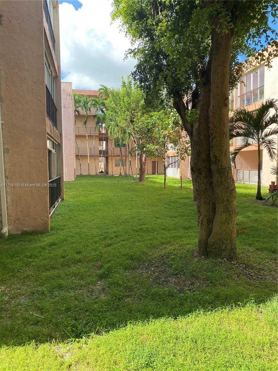 Small Image of 1900 WEST 68TH ST #G401, Hialeah Number 32
