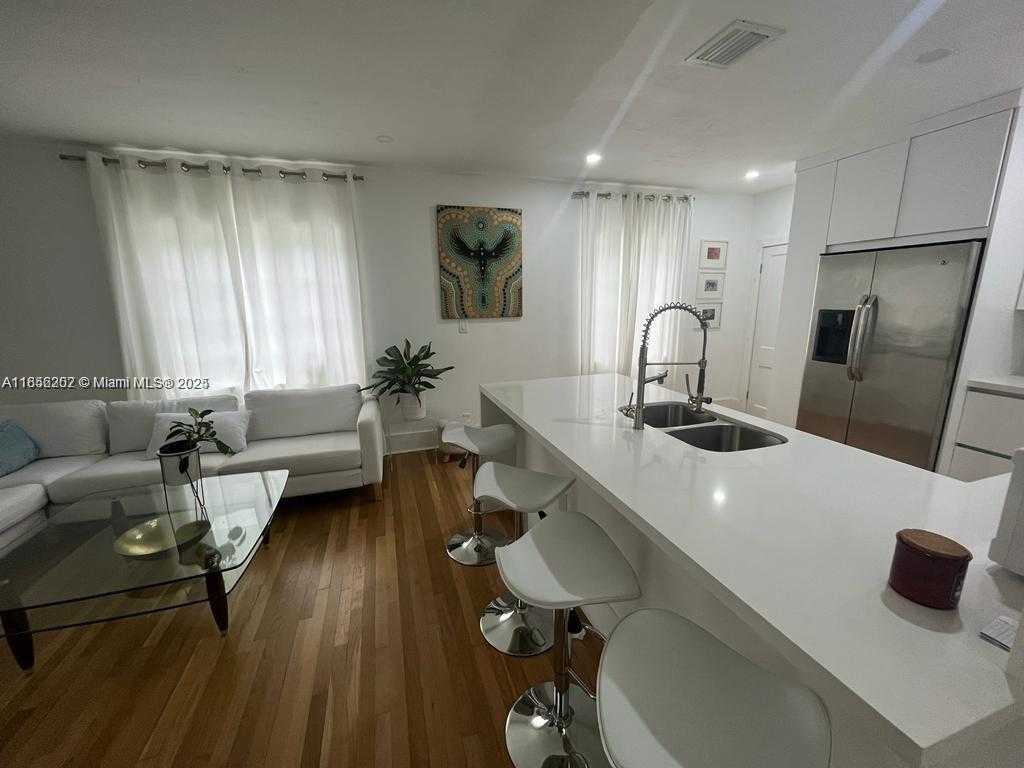 Small Image of 1091 NORTH WEST 59TH ST, Miami Number 3