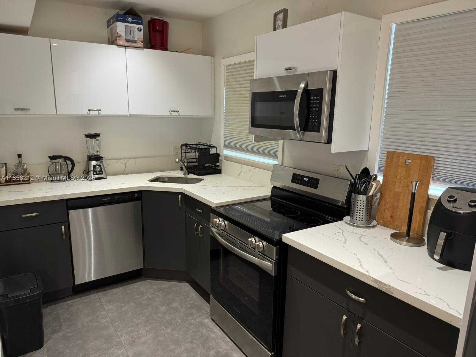 Small Image of 1614 JEFFERSON AVE #6, Miami Beach Number 4