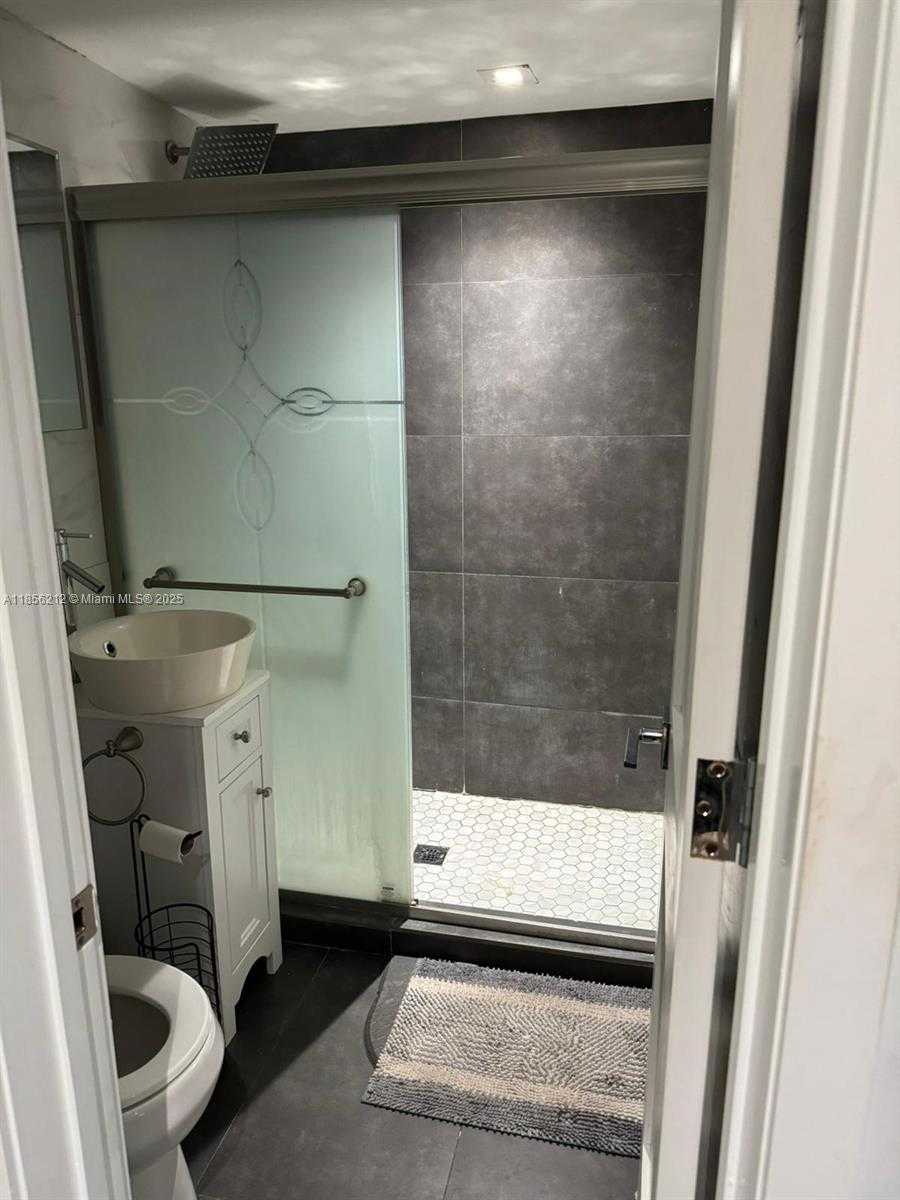 Small Image of 1614 JEFFERSON AVE #6, Miami Beach Number 6