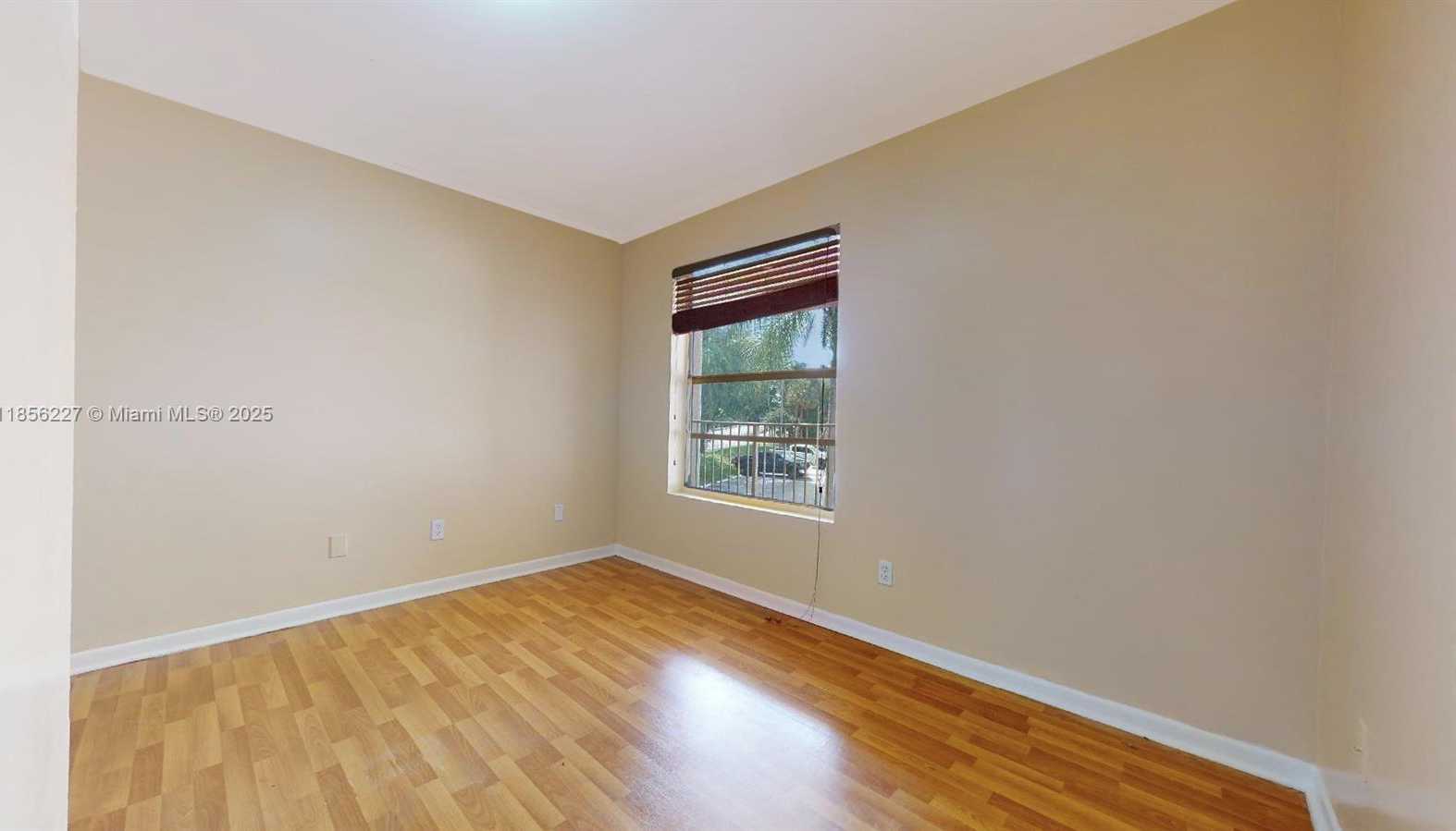 Small Image of 15315 SOUTH WEST 106TH TER #432, Miami Number 16