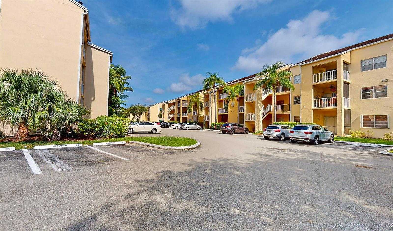 Small Image of 15315 SOUTH WEST 106TH TER #432, Miami Number 23