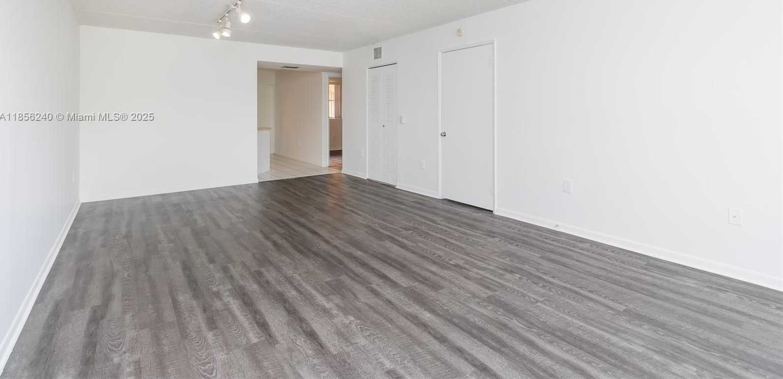 Small Image of 6155 NORTH WEST 186TH ST #202, Hialeah Number 4