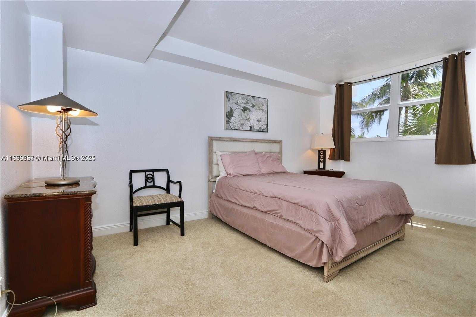 Small Image of 3001 SOUTH OCEAN DR #225, Hollywood Number 32