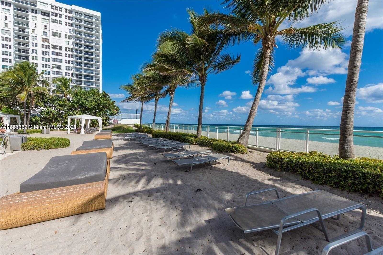 Small Image of 3001 SOUTH OCEAN DR #225, Hollywood Number 9