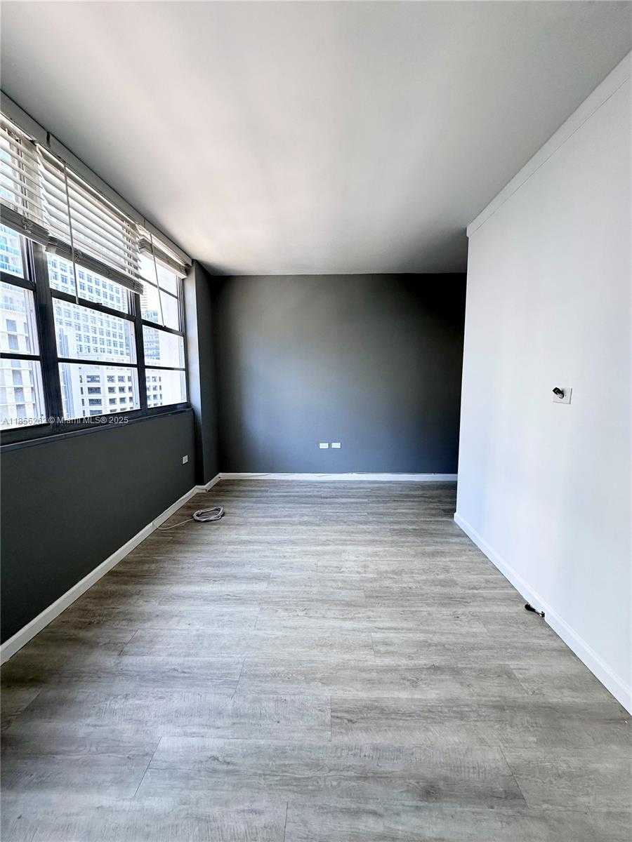 Small Image of 999 BRICKELL BAY DR #709, Miami Number 17
