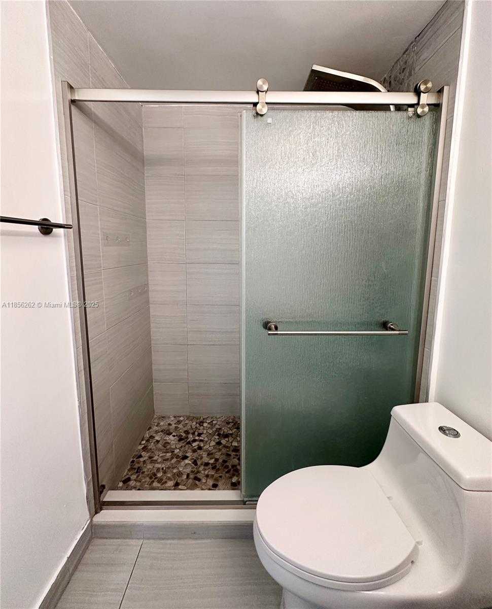 Small Image of 999 BRICKELL BAY DR #709, Miami Number 5