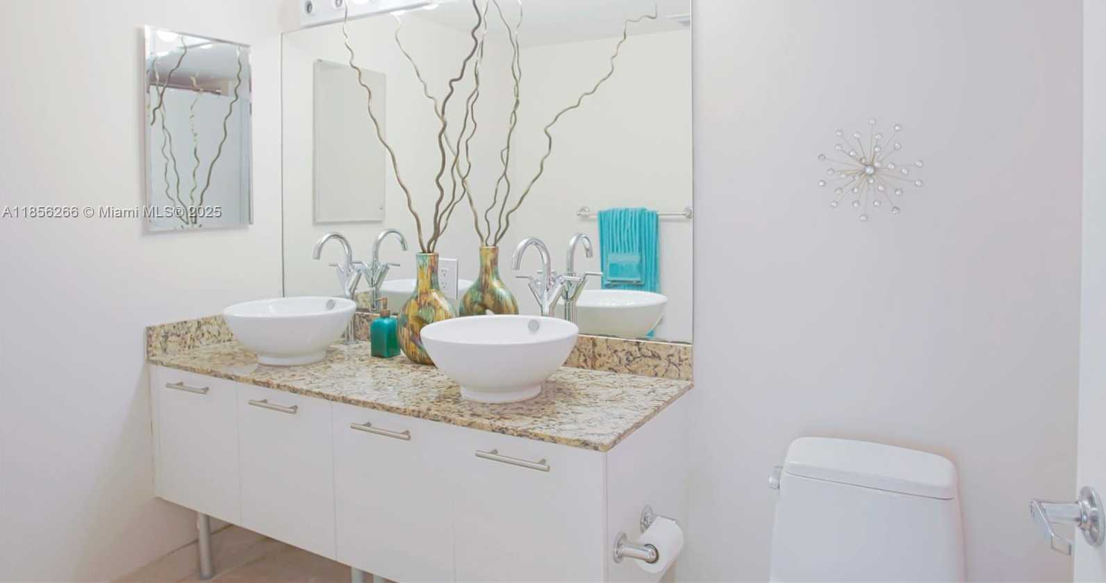 Small Image of 41 5 ST #1304, Miami Number 11