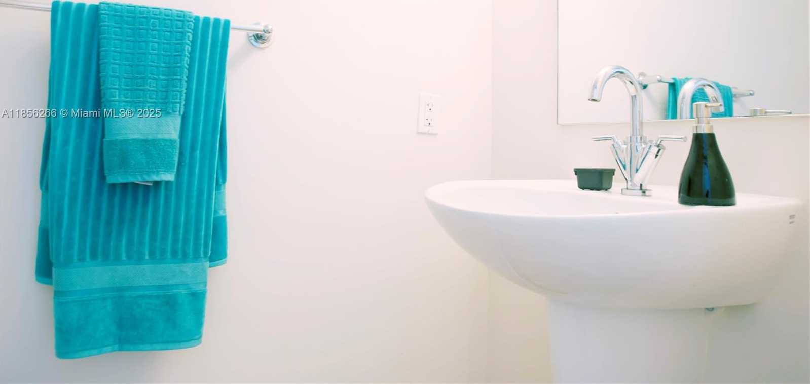 Small Image of 41 5 ST #1304, Miami Number 4