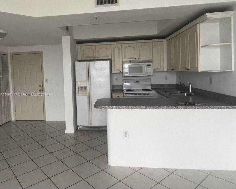 Small Image of 3500 CORAL WAY #1012, Miami Number 4