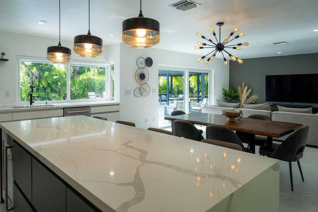 Small Image of 14941 SOUTH WEST 87TH AVE, Palmetto Bay Number 18