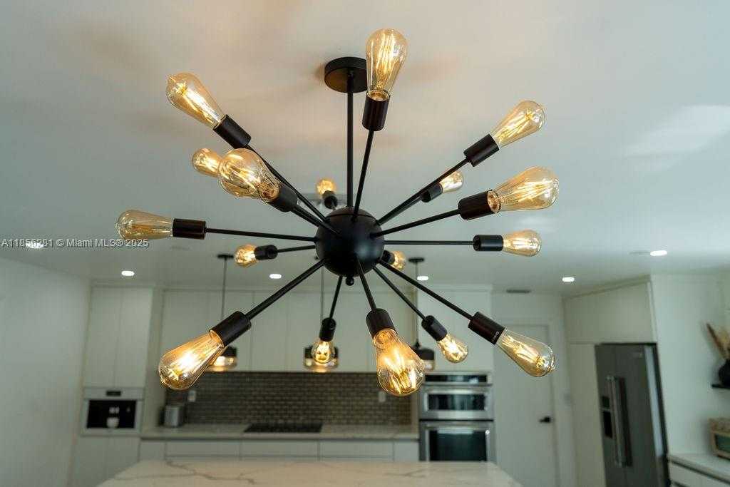 Small Image of 14941 SOUTH WEST 87TH AVE, Palmetto Bay Number 19