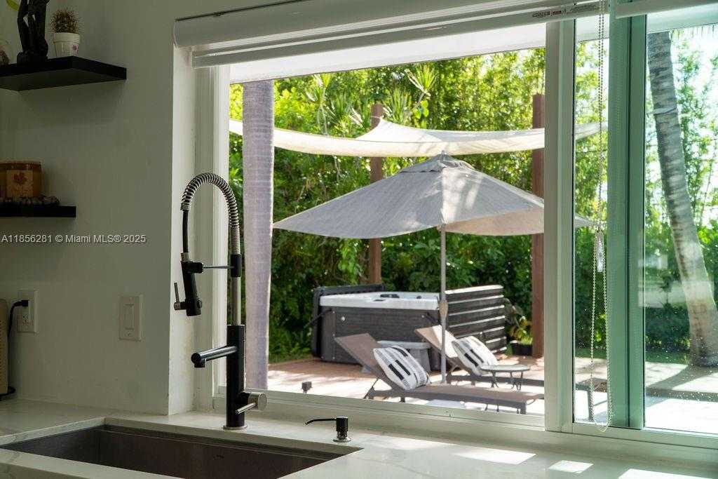 Small Image of 14941 SOUTH WEST 87TH AVE, Palmetto Bay Number 34