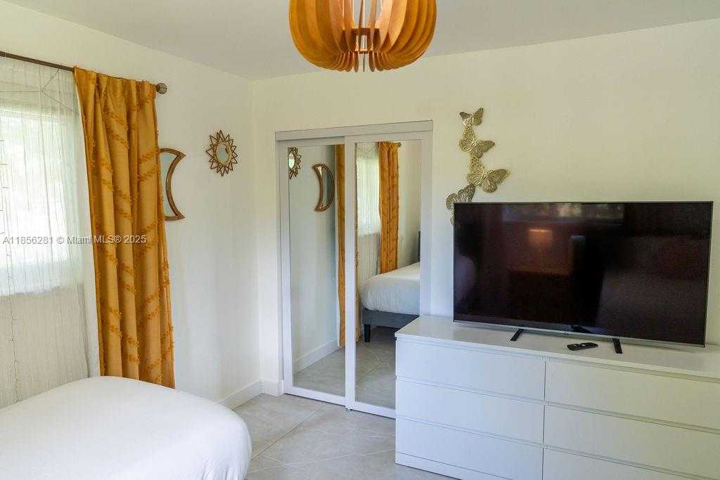 Small Image of 14941 SOUTH WEST 87TH AVE, Palmetto Bay Number 60