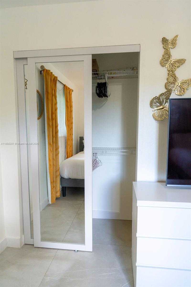 Small Image of 14941 SOUTH WEST 87TH AVE, Palmetto Bay Number 61