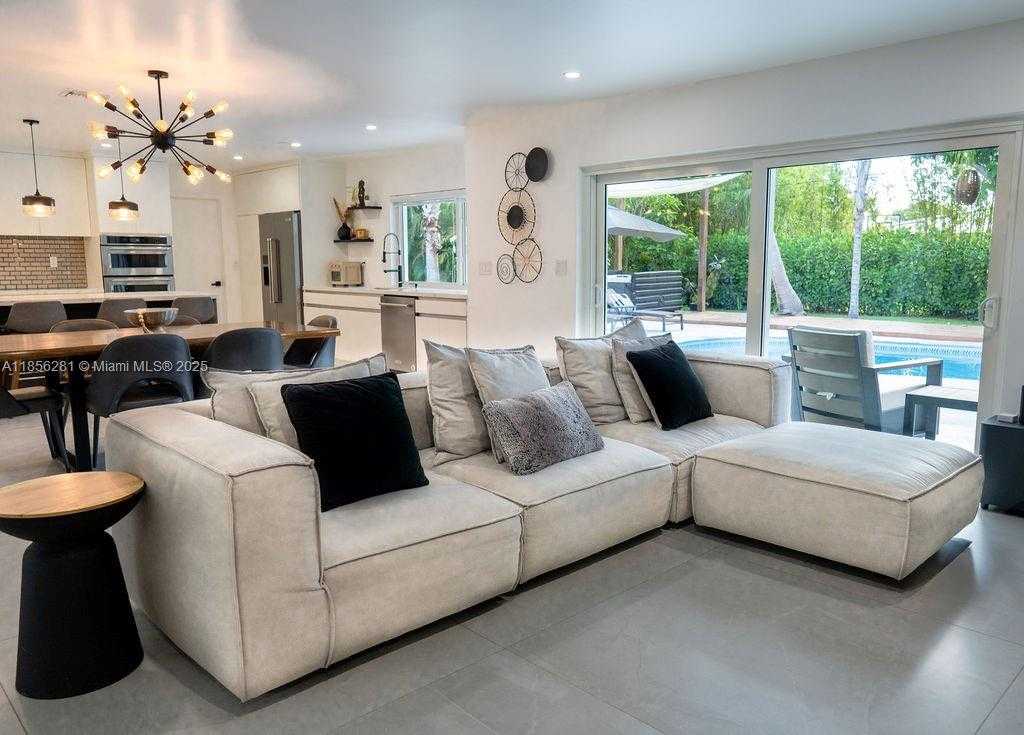 Small Image of 14941 SOUTH WEST 87TH AVE, Palmetto Bay Number 67