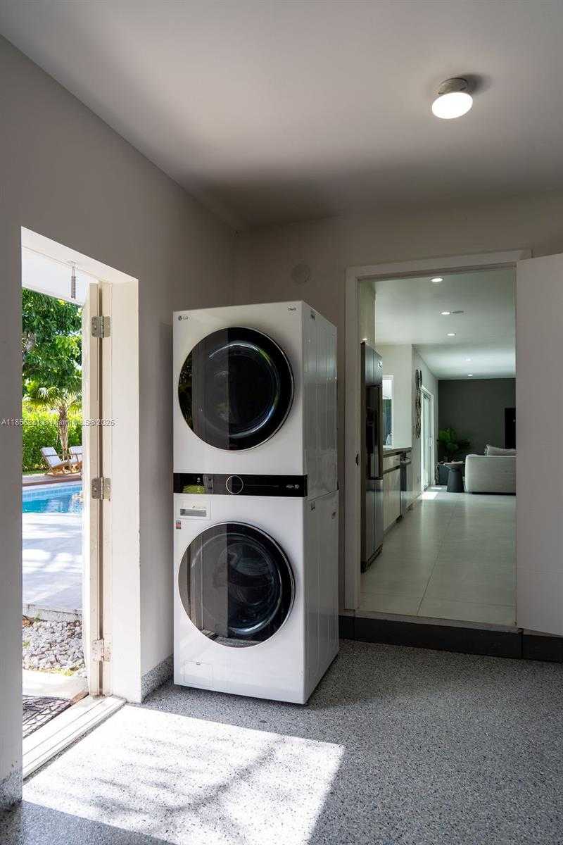 Small Image of 14941 SOUTH WEST 87TH AVE, Palmetto Bay Number 70