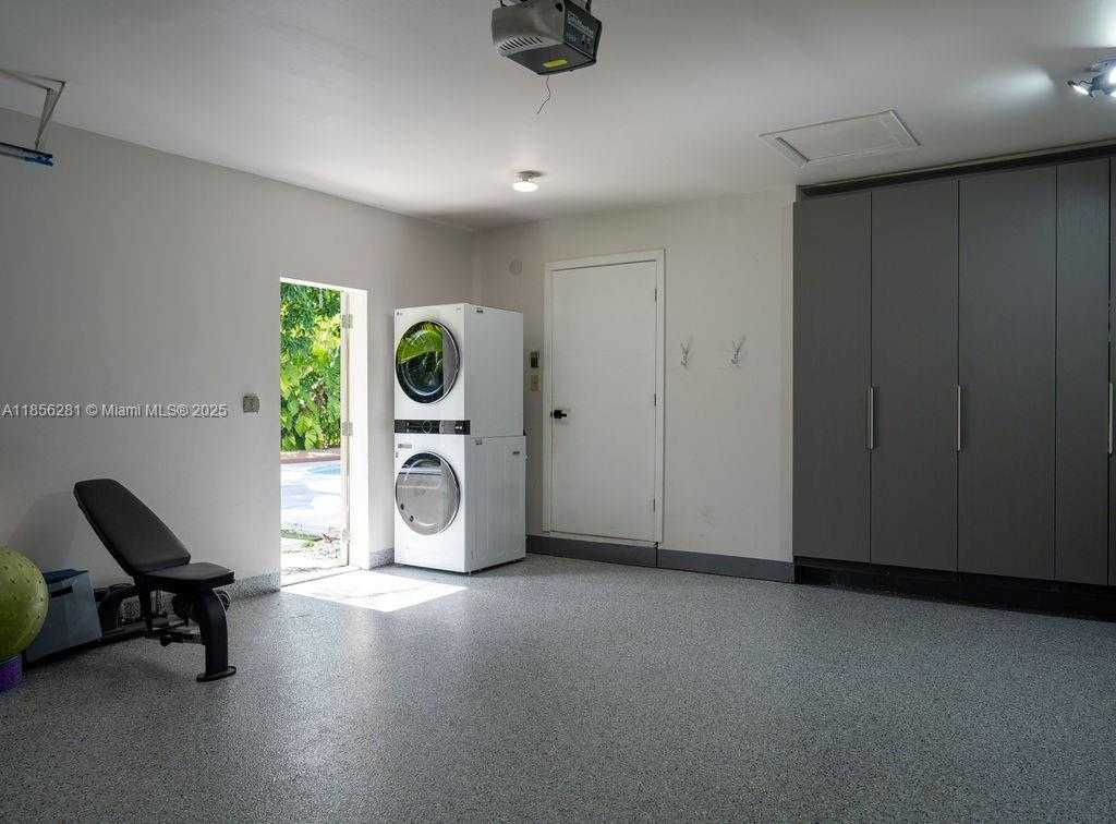 Small Image of 14941 SOUTH WEST 87TH AVE, Palmetto Bay Number 71