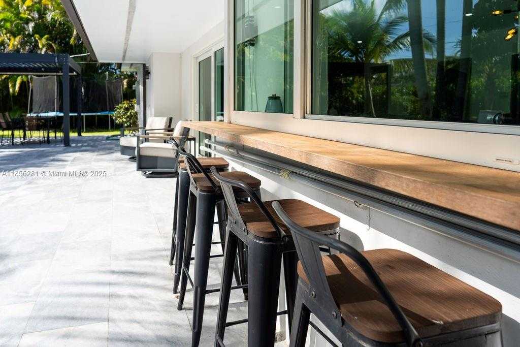 Small Image of 14941 SOUTH WEST 87TH AVE, Palmetto Bay Number 74