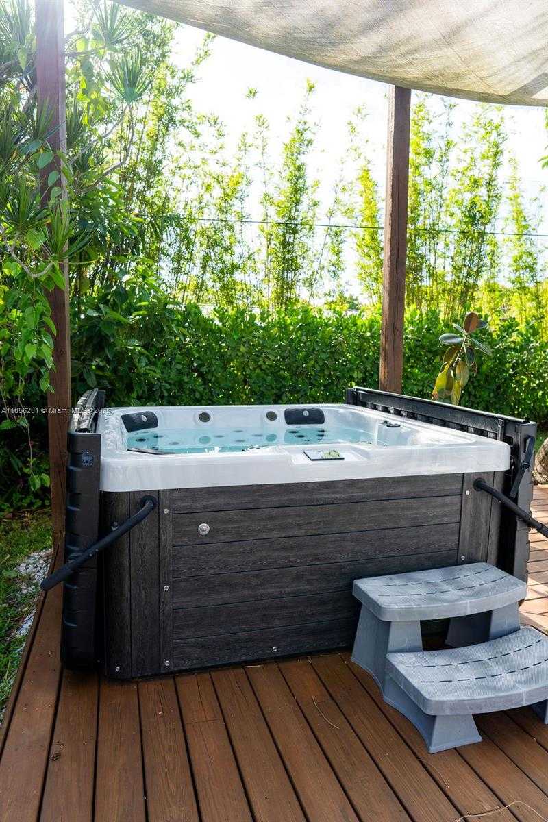 Small Image of 14941 SOUTH WEST 87TH AVE, Palmetto Bay Number 8