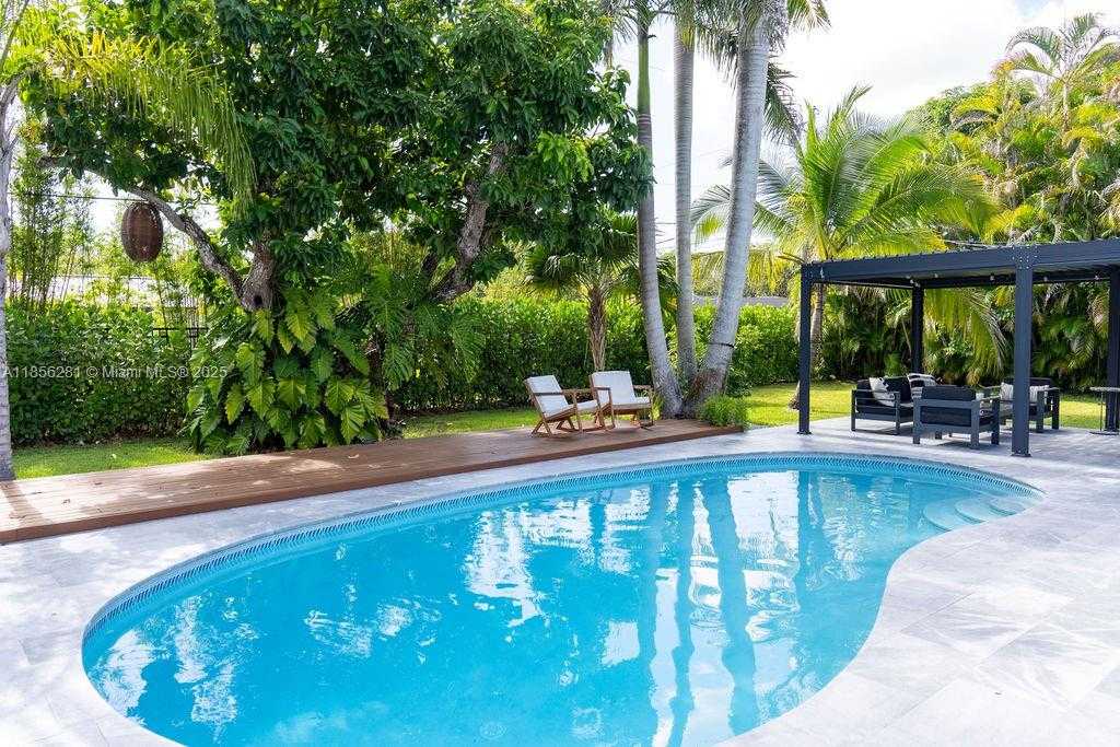 Small Image of 14941 SOUTH WEST 87TH AVE, Palmetto Bay Number 82