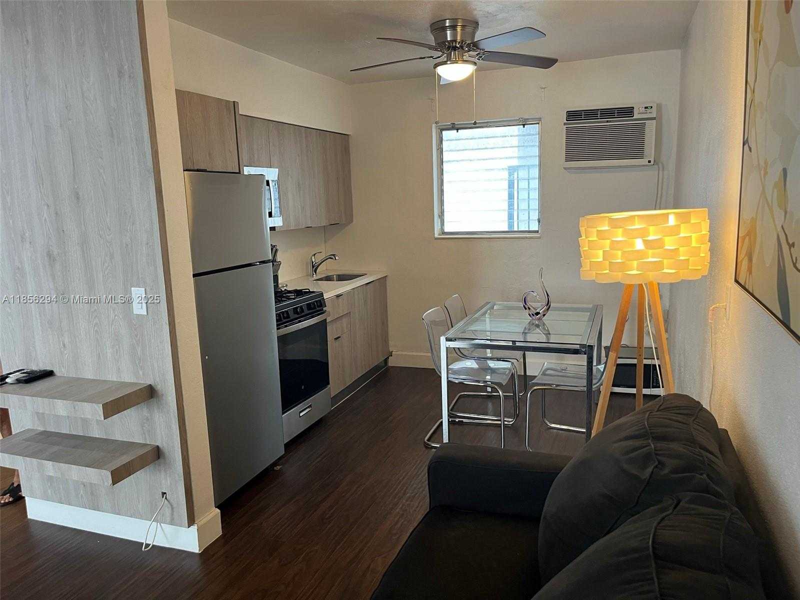 Small Image of 740 MICHIGAN AVE #9, Miami Beach Number 6