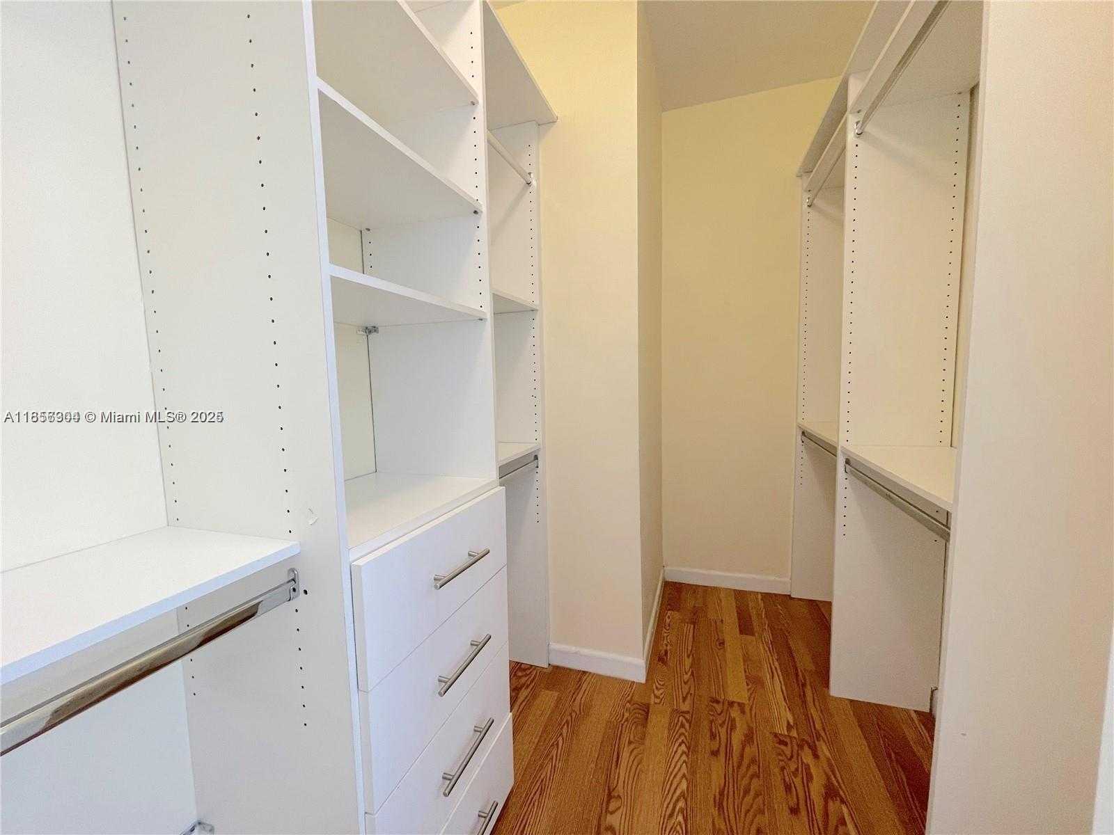 Small Image of 12405 NORTH WEST 7TH ST, Miami Number 13