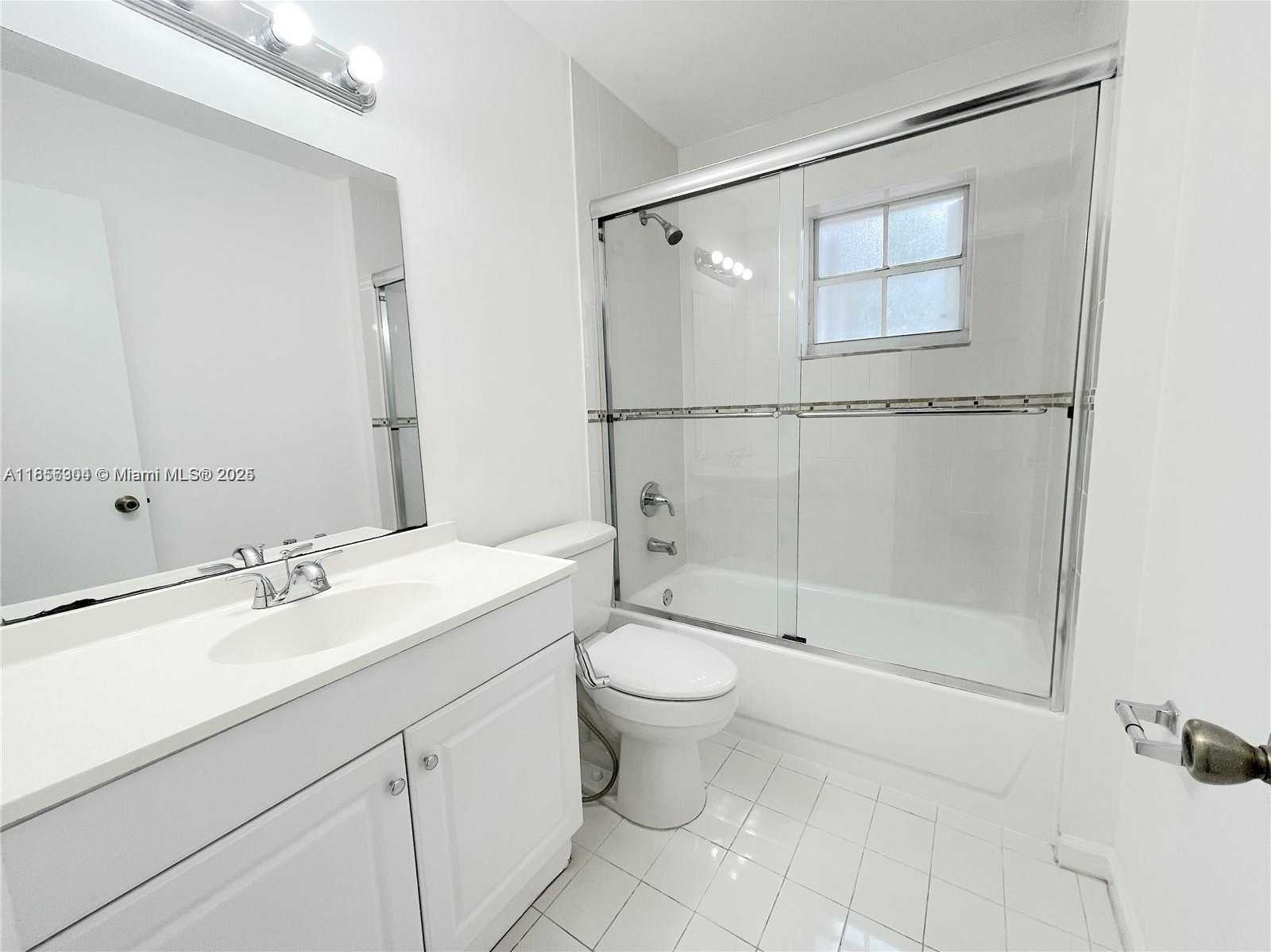 Small Image of 12405 NORTH WEST 7TH ST, Miami Number 15