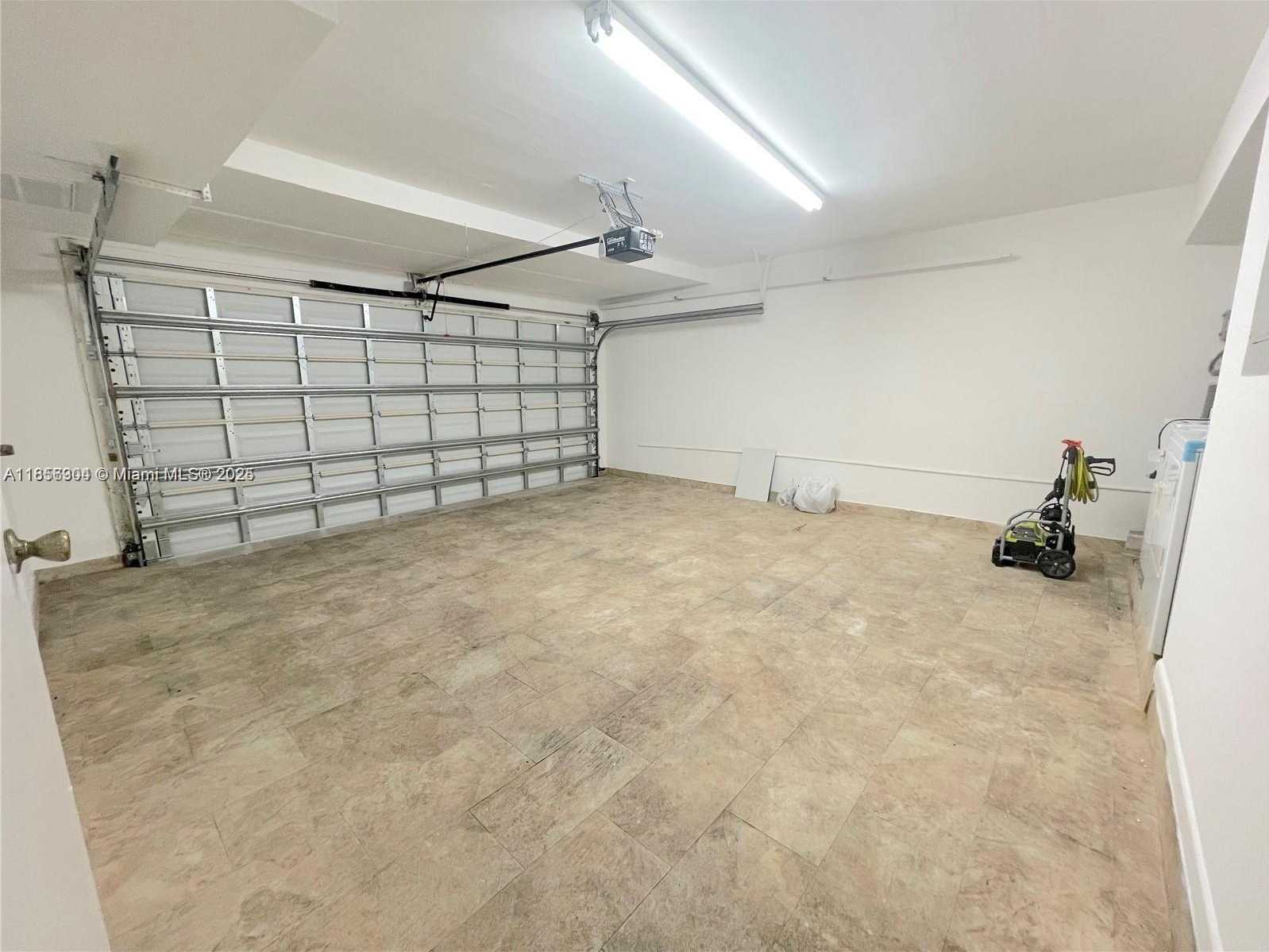 Small Image of 12405 NORTH WEST 7TH ST, Miami Number 18