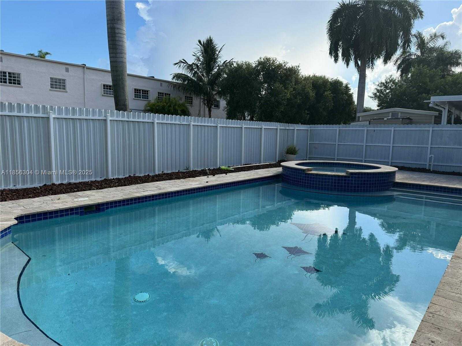 Small Image of 12405 NORTH WEST 7TH ST, Miami Number 19
