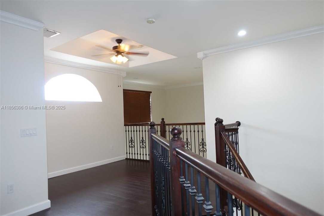 Small Image of 18125 NORTH WEST 89TH CT, Hialeah Number 13