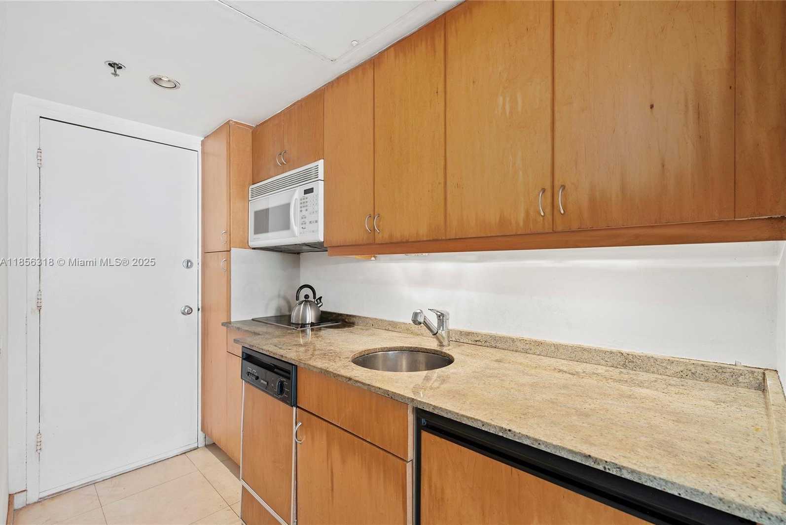 Small Image of 100 LINCOLN RD #1147A, Miami Beach Number 3
