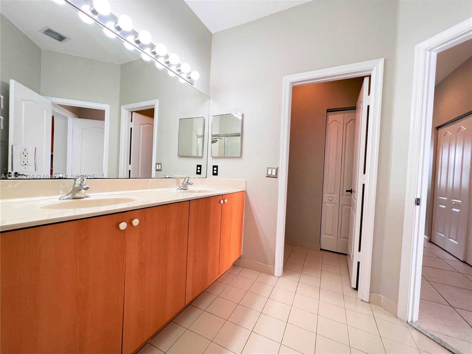 Small Image of 3970 NORTH EAST 11TH DR #3970, Homestead Number 19