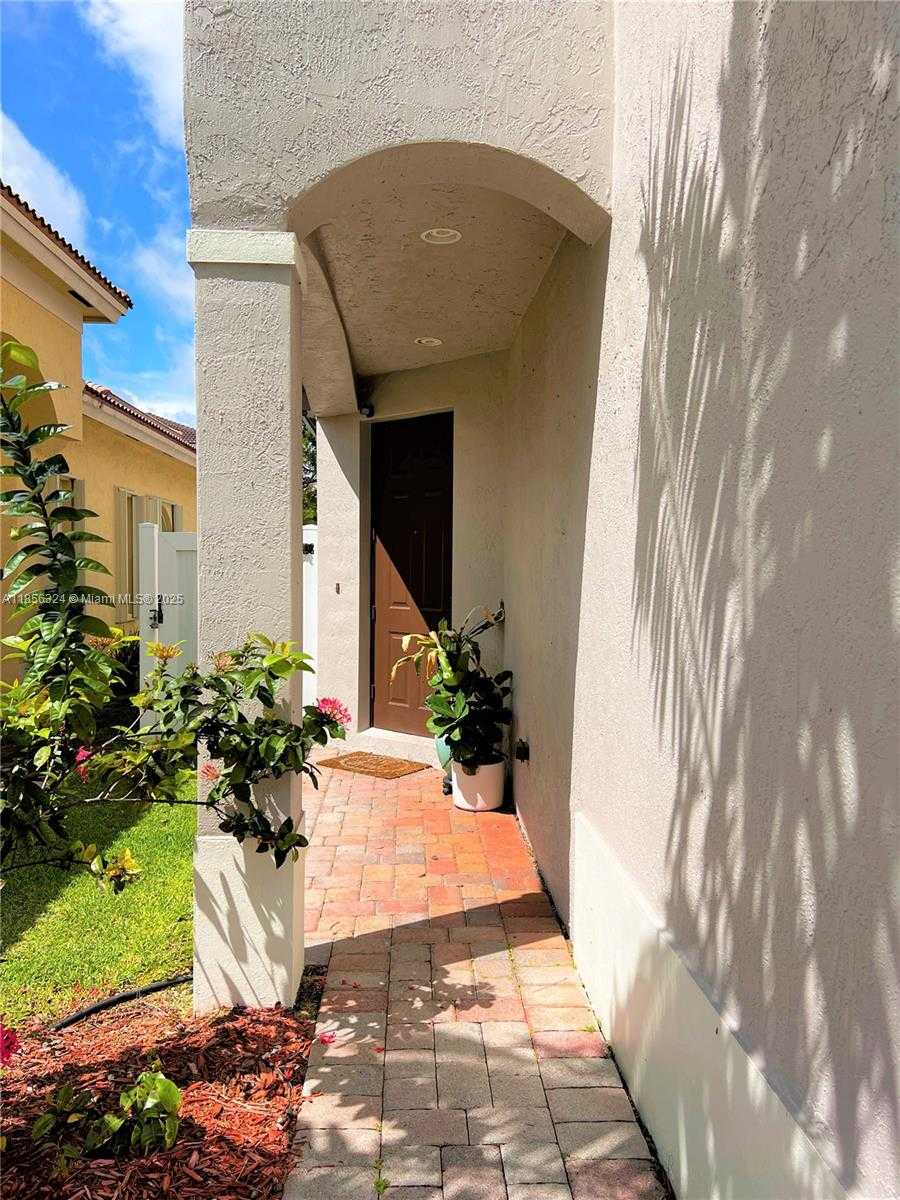 Small Image of 3970 NORTH EAST 11TH DR #3970, Homestead Number 6
