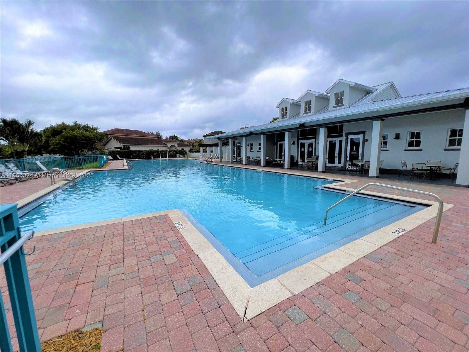 Small Image of 3970 NORTH EAST 11TH DR #3970, Homestead Number 81