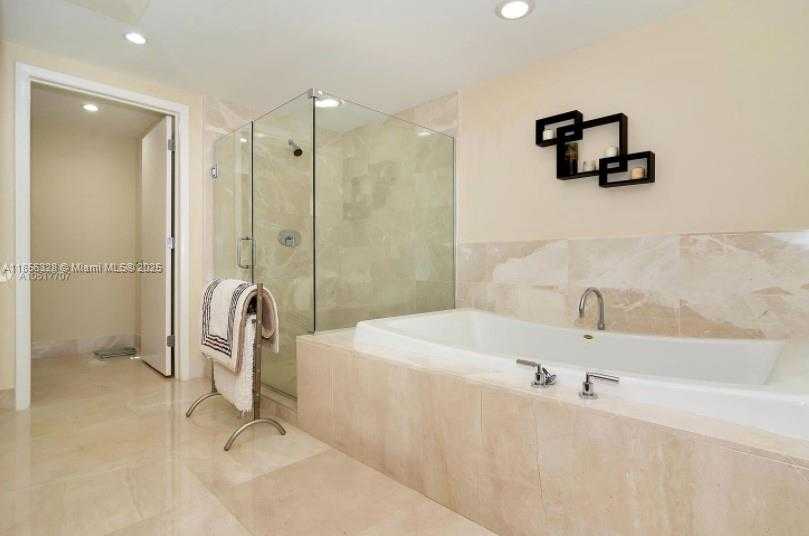 Small Image of 17001 COLLINS AVE #1505, Sunny Isles Beach Number 16