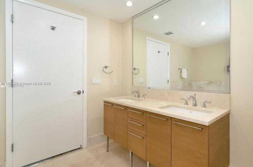 Small Image of 17001 COLLINS AVE #1505, Sunny Isles Beach Number 17
