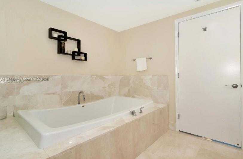 Small Image of 17001 COLLINS AVE #1505, Sunny Isles Beach Number 18