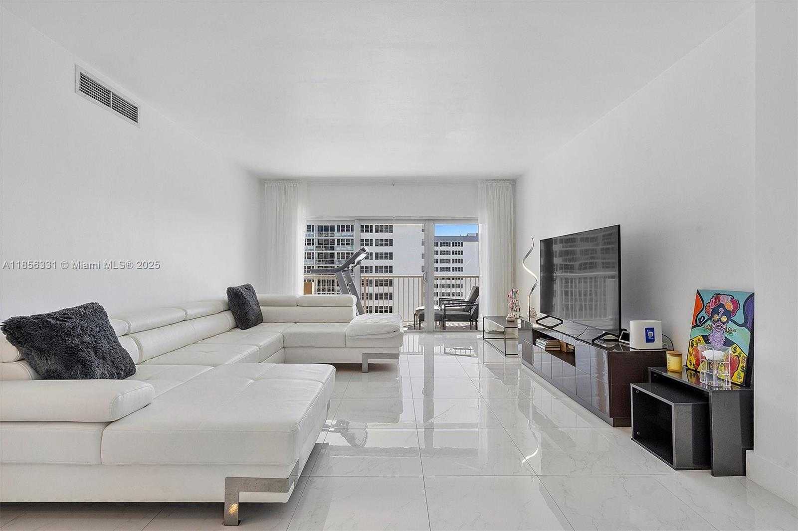 Small Image of 1980 SOUTH OCEAN DR #19G, Hallandale Beach Number 5