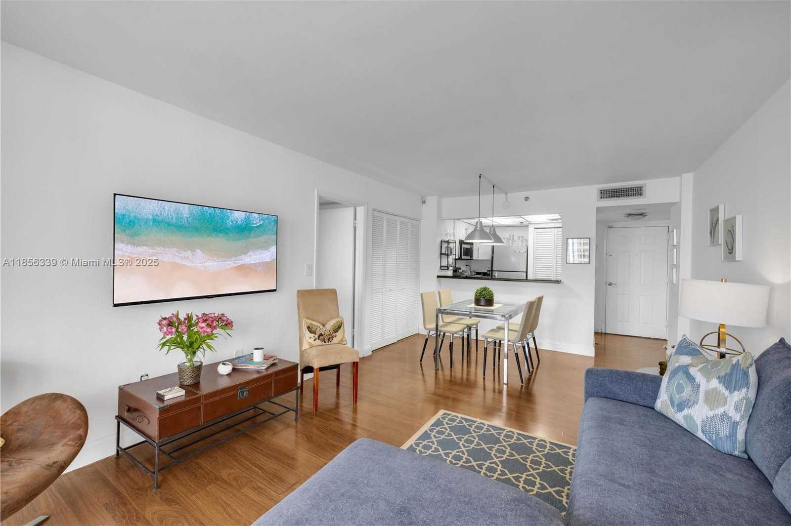 Small Image of 540 BRICKELL KEY DR #1514, Miami Number 6