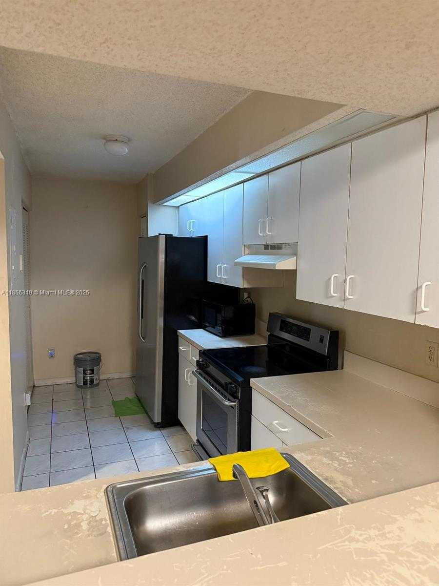 Small Image of Hialeah Number 2