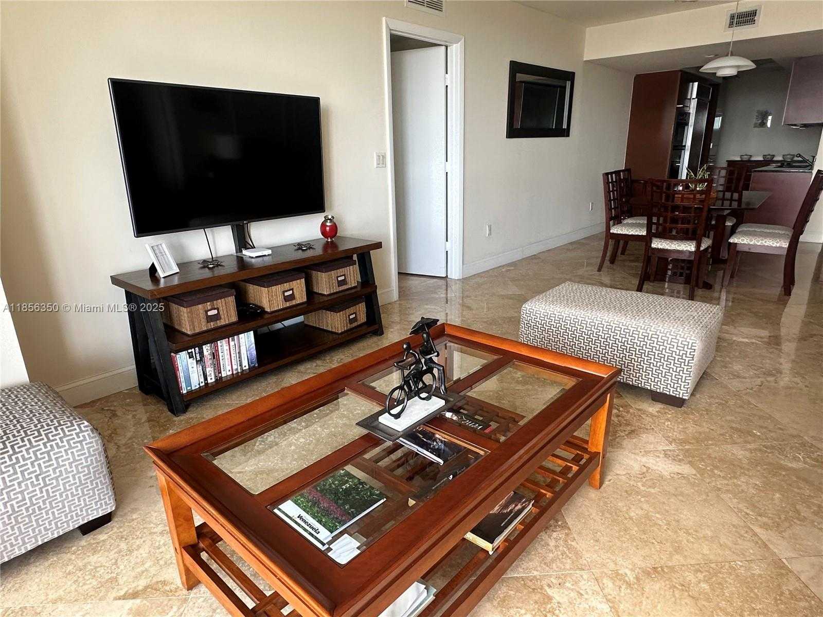 Small Image of 1800 SOUTH OCEAN DR #2707, Hallandale Beach Number 17