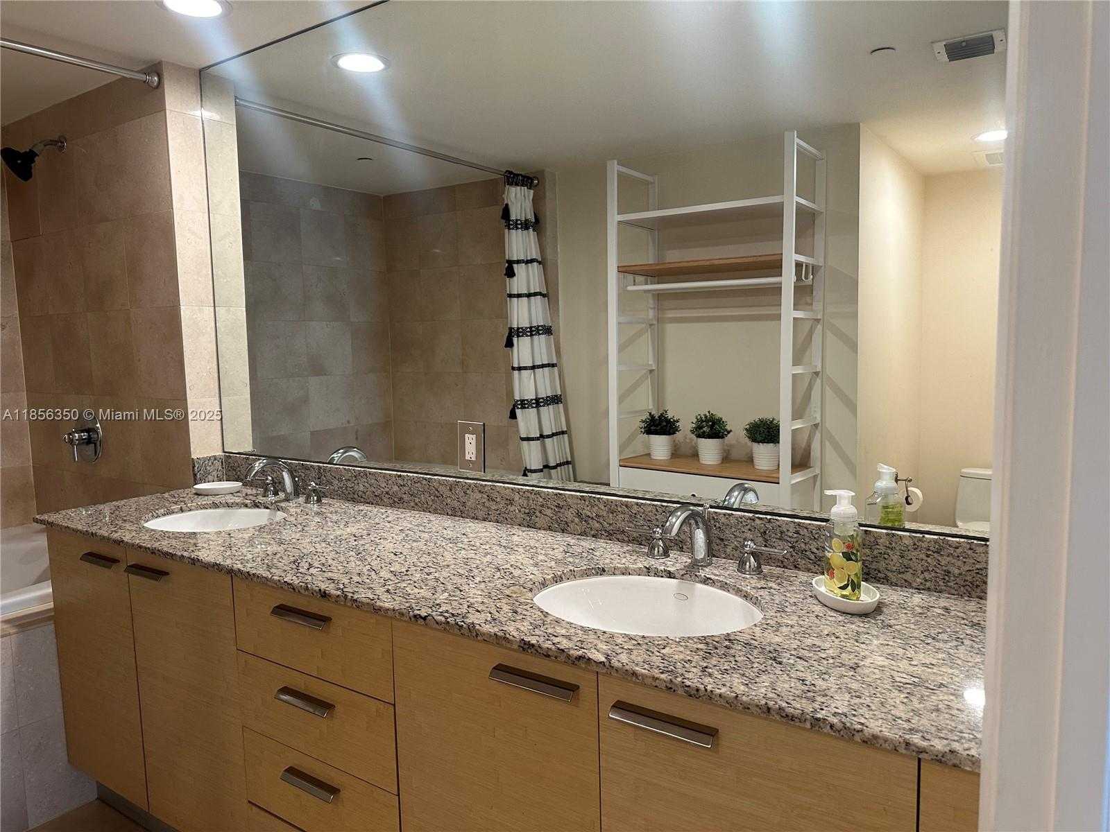 Small Image of 1800 SOUTH OCEAN DR #2707, Hallandale Beach Number 29