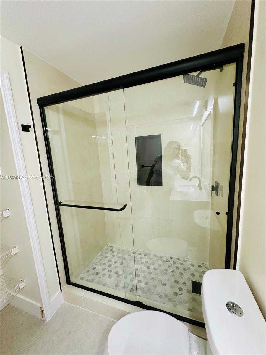 Small Image of 6630 NORTH WEST 114TH AVE #1526, Doral Number 20