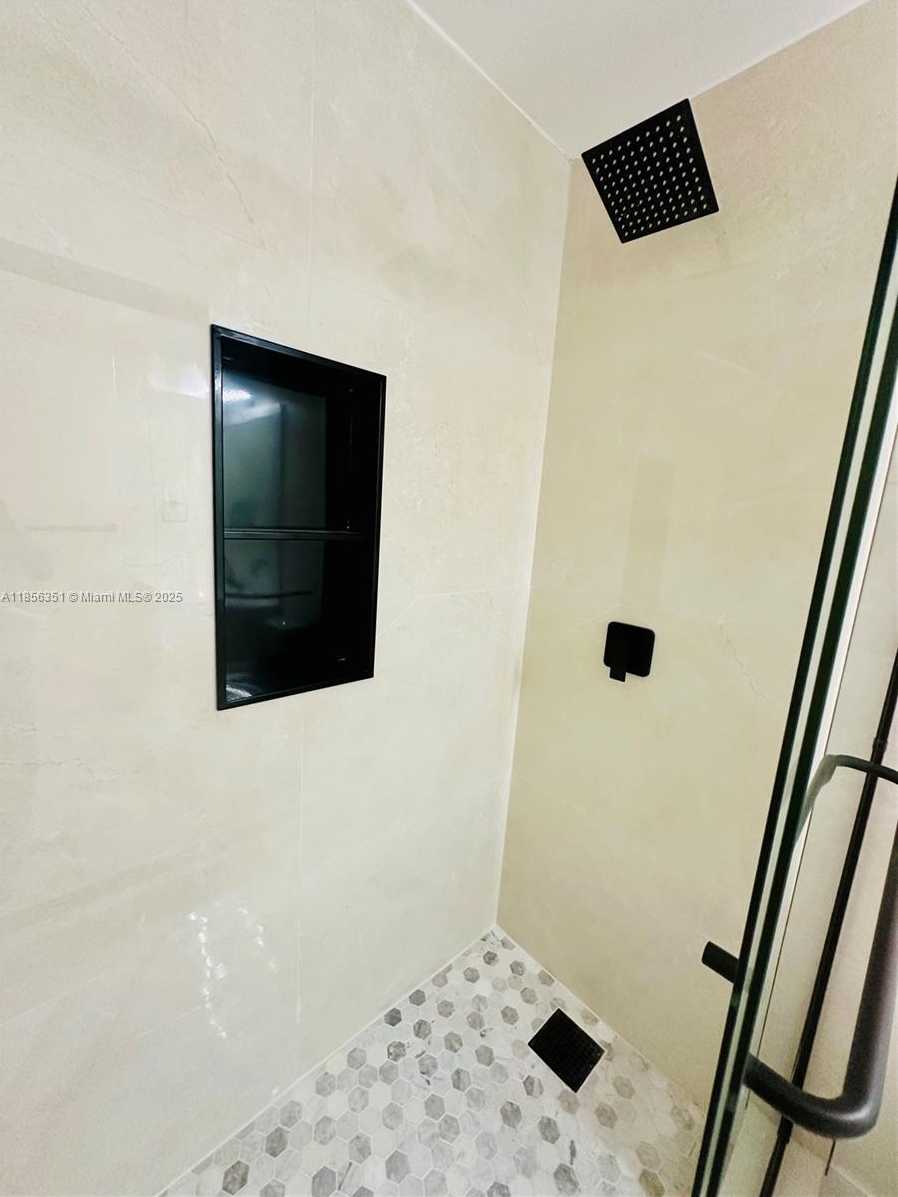 Small Image of 6630 NORTH WEST 114TH AVE #1526, Doral Number 22