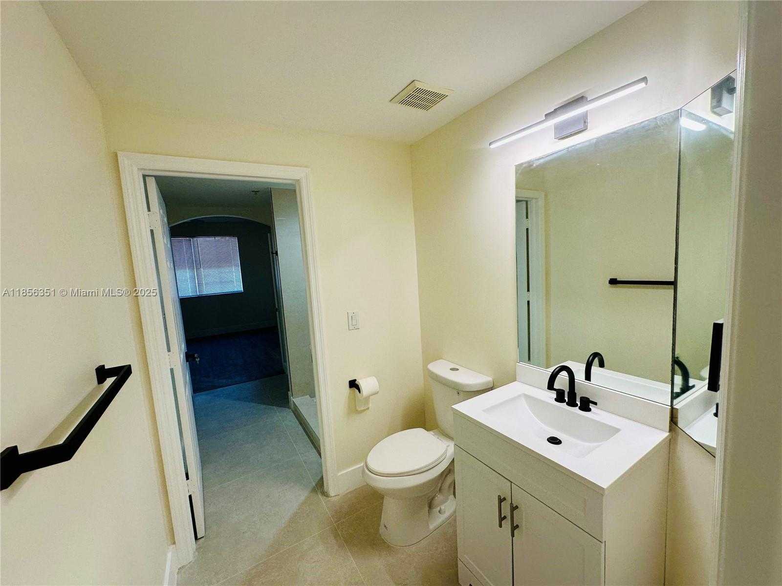 Small Image of 6630 NORTH WEST 114TH AVE #1526, Doral Number 23