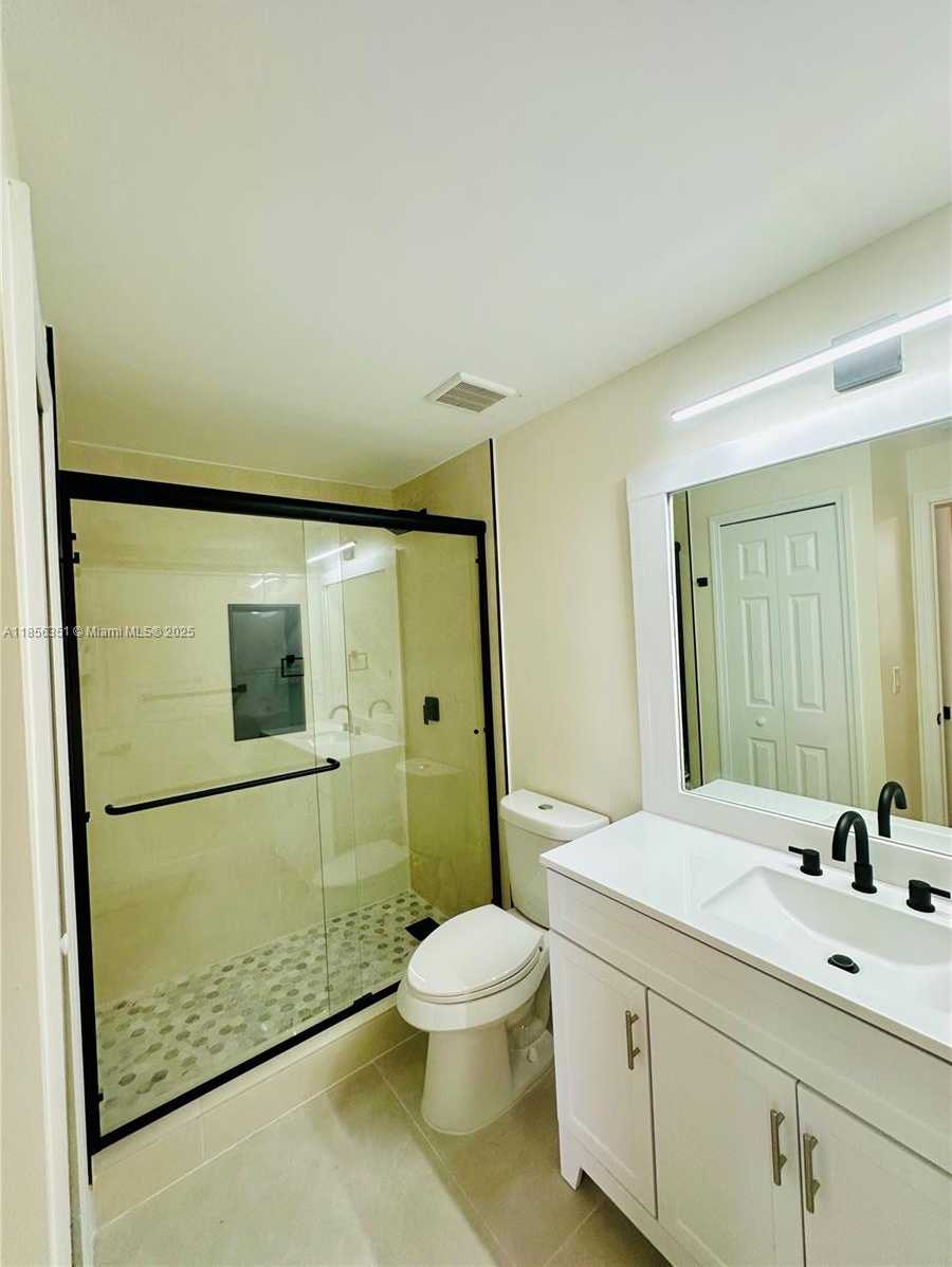 Small Image of 6630 NORTH WEST 114TH AVE #1526, Doral Number 24