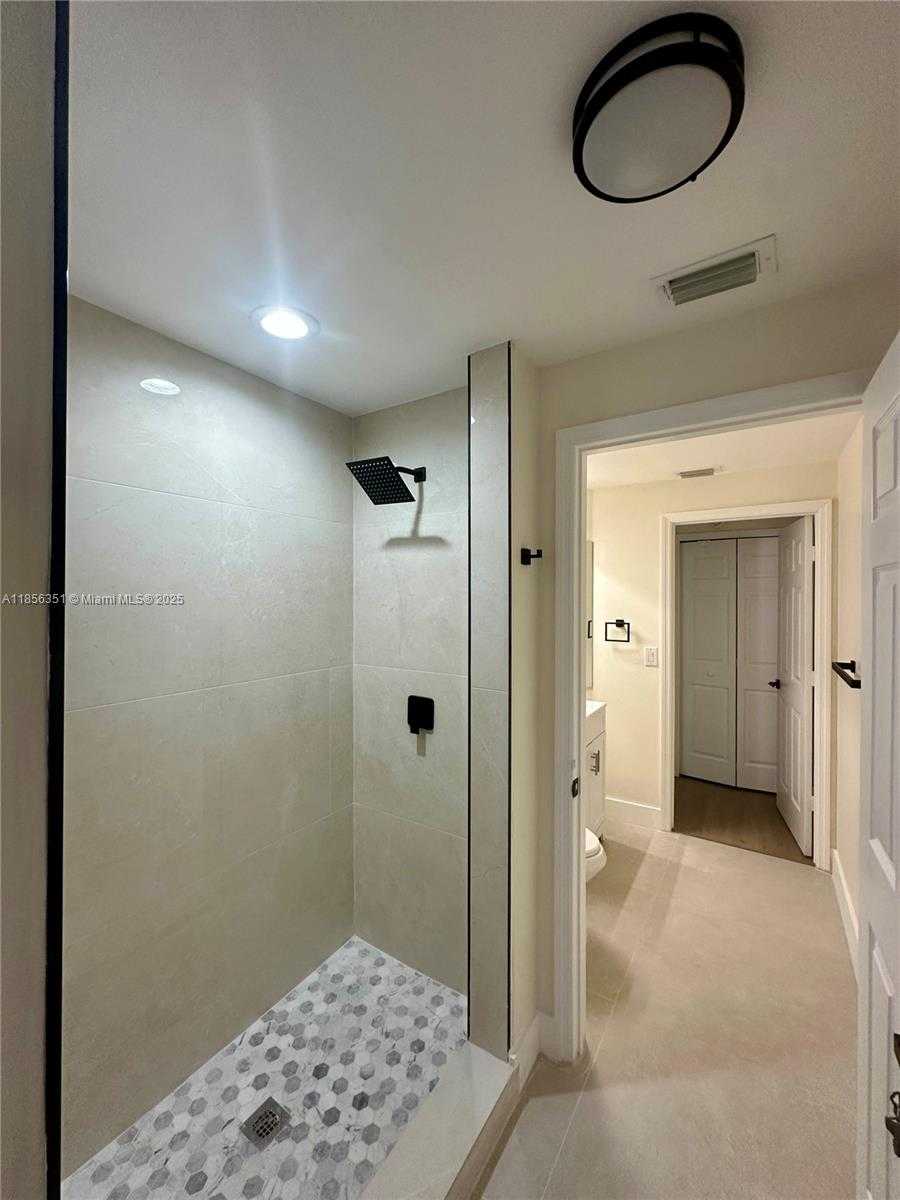 Small Image of 6630 NORTH WEST 114TH AVE #1526, Doral Number 26