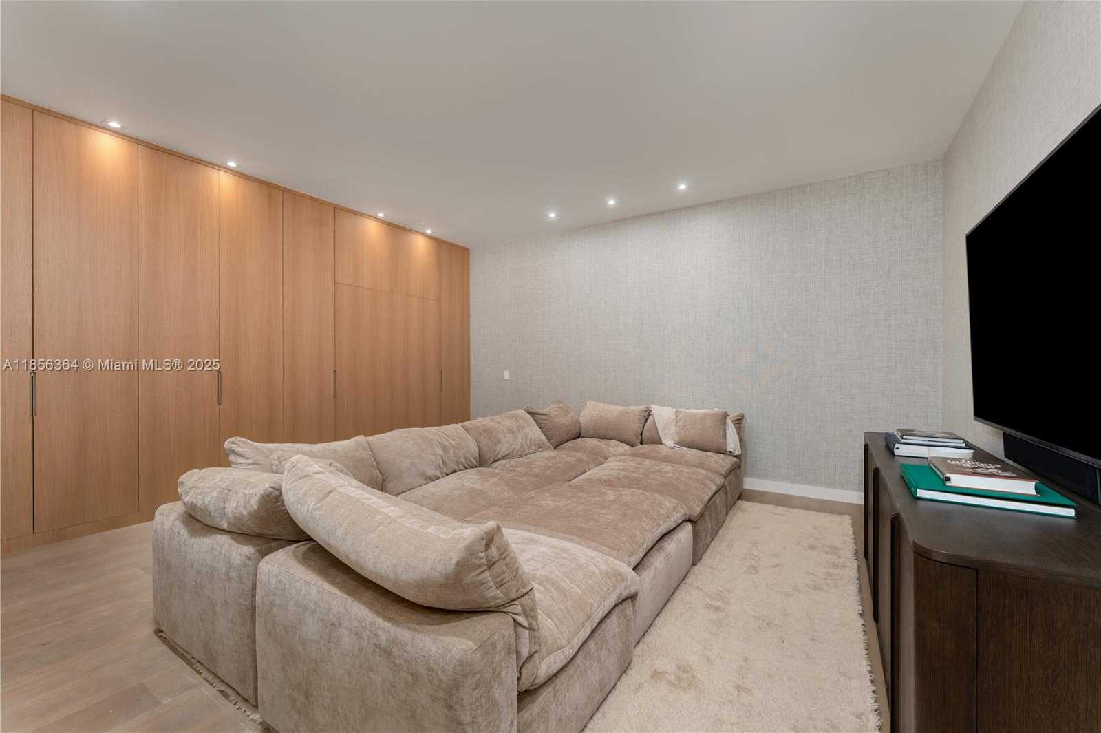 Small Image of 4701 NORTH MERIDIAN AVE #102, Miami Beach Number 20
