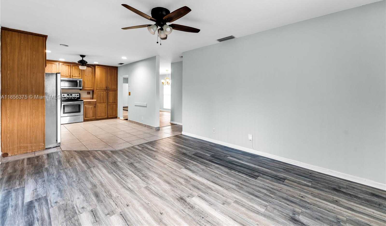 Small Image of 7621 SOUTH WEST 146TH AVE, Miami Number 10
